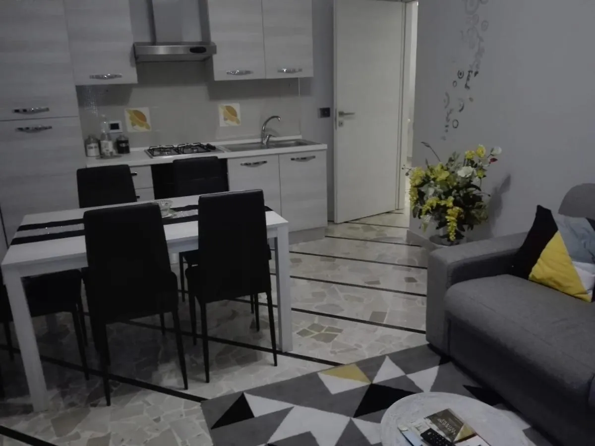 Appartamento Ylli House Sanremo