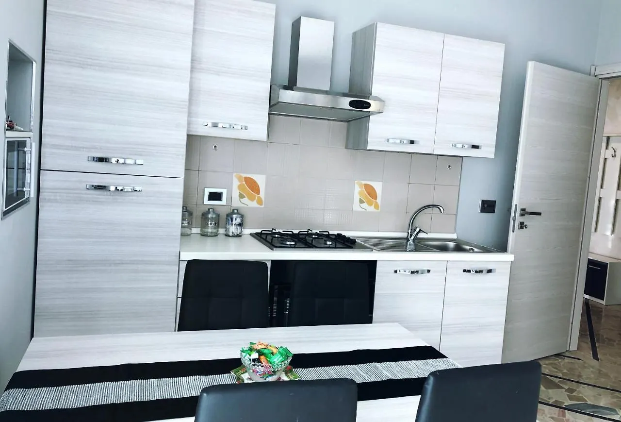 Ylli House Sanremo Apartment 0*,  Italy
