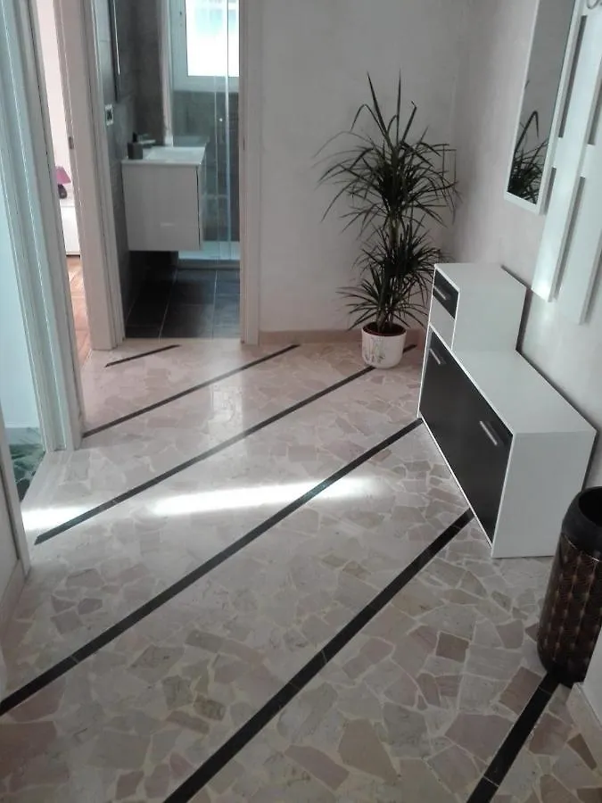 Appartamento Ylli House Sanremo